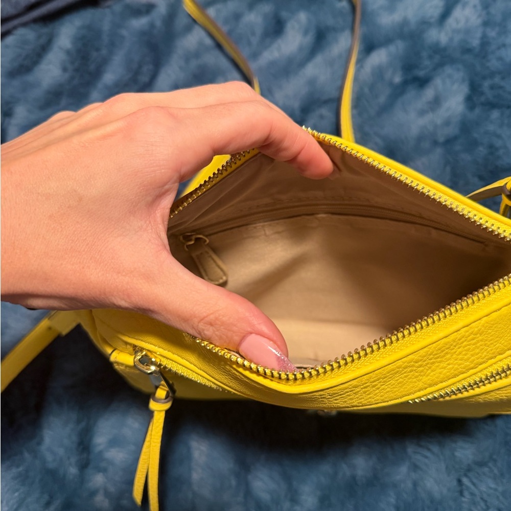 NWT Charming Charlie Yellow Crossbody Bag - Picture 4 of 12